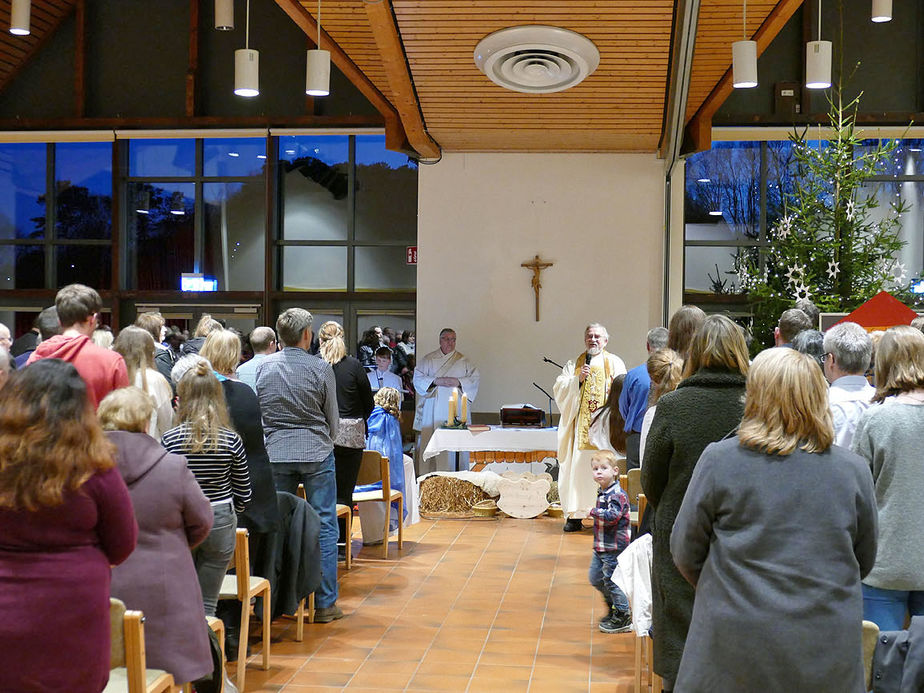 Kinderchristmette mit Krippenspiel (Foto: Karl-Franz Thiede)